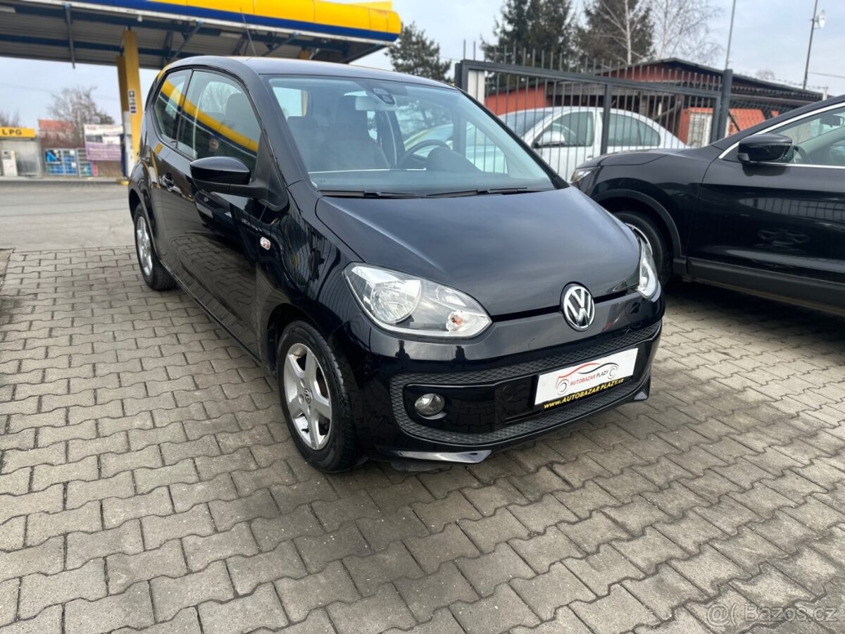 Volkswagen Up 1.0MPi VÝHŘEV SED.,TEMPOMAT