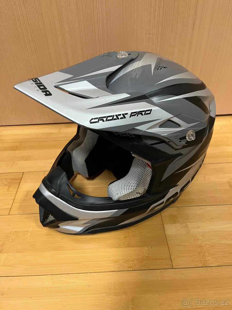 Helma Cassida Cross Pro velikost M