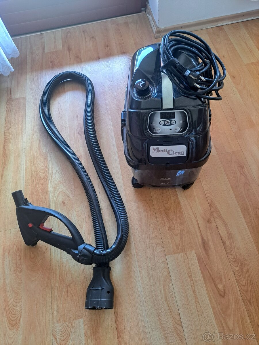Parní čistič a vysavač Medi clean