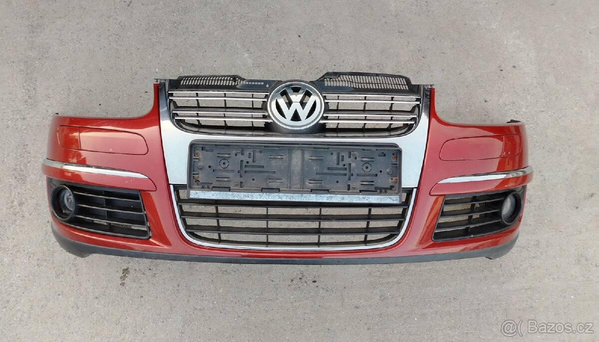 Přední nárazník Volkswagen Golf 5