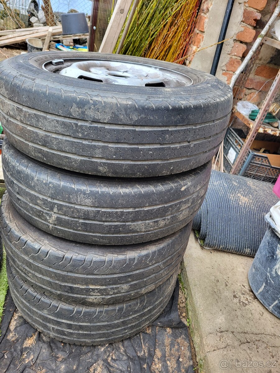 4 ks letní pneu Continental na Ford Transit 195/70 R 15C