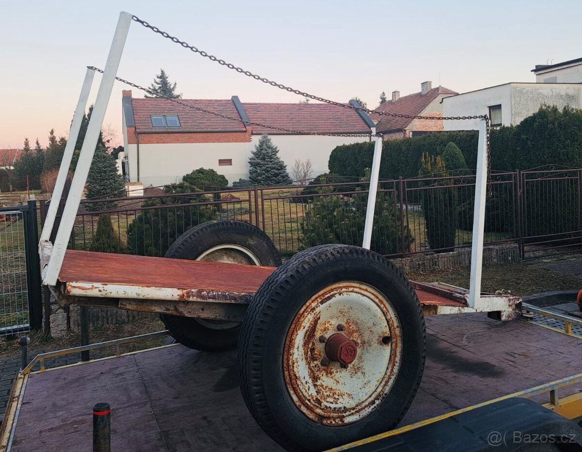 Vyvážečka za traktor, vlek do lesa na dřevo