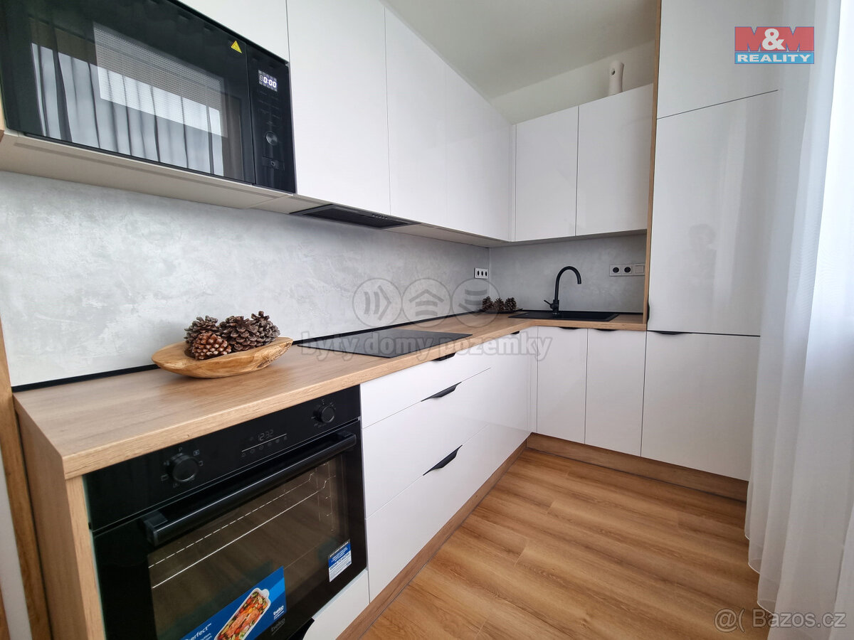 Prodej bytu 2+1, 52 m², Ostrava, ul. náměstí Antonie Bejdové