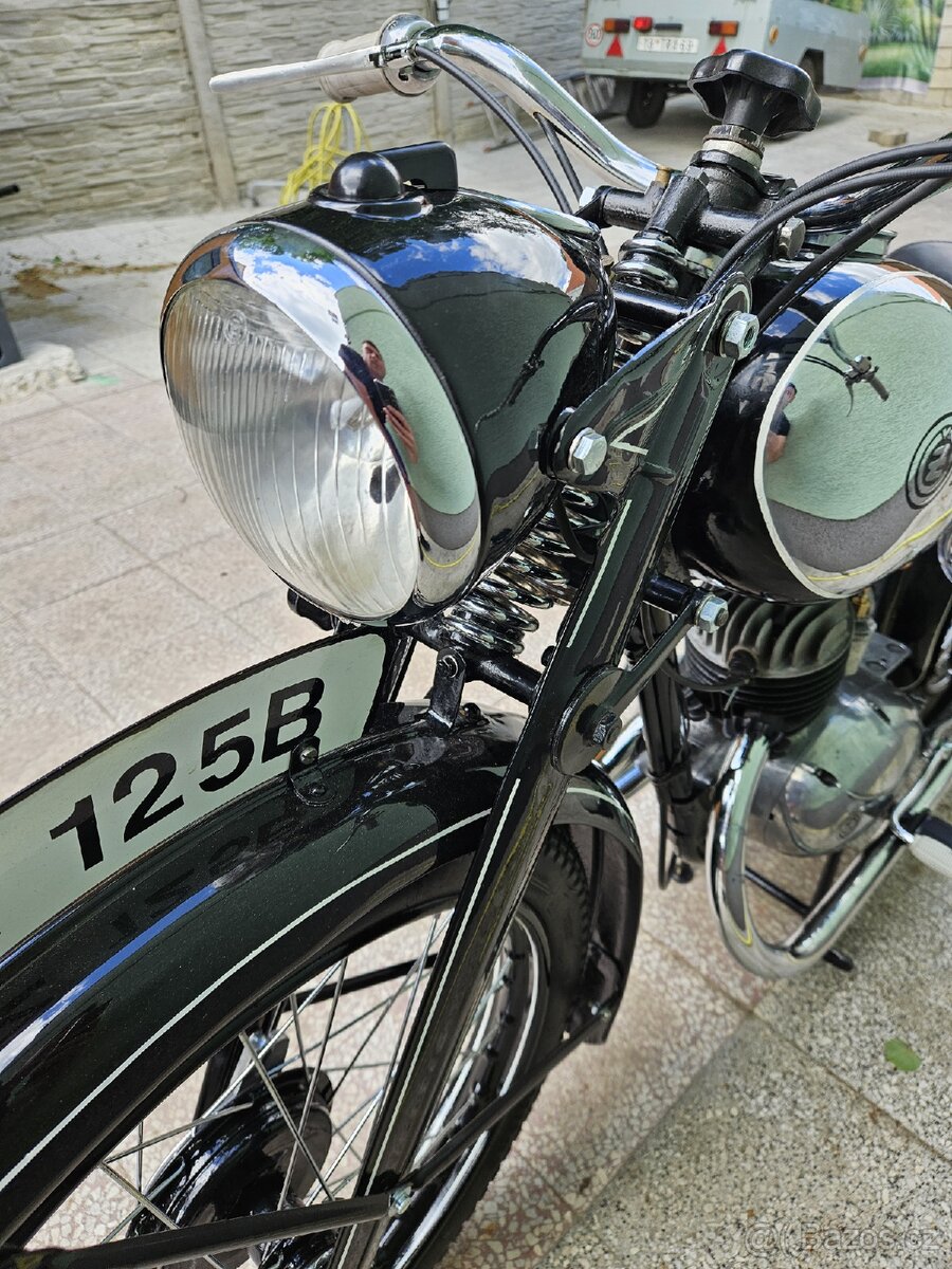CZ 125b