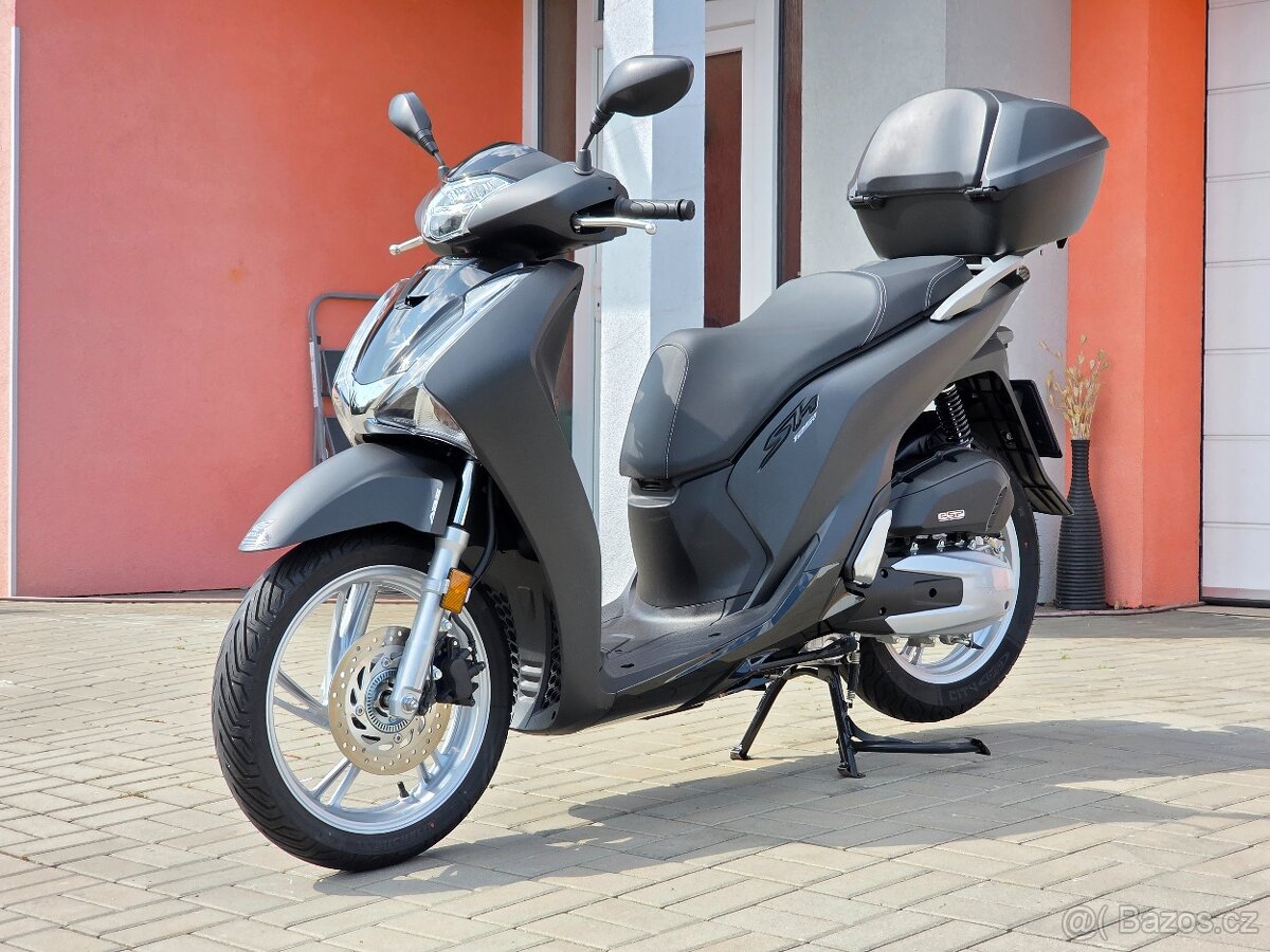 Honda SH 125i, kufr, původ ČR, servisní knížka