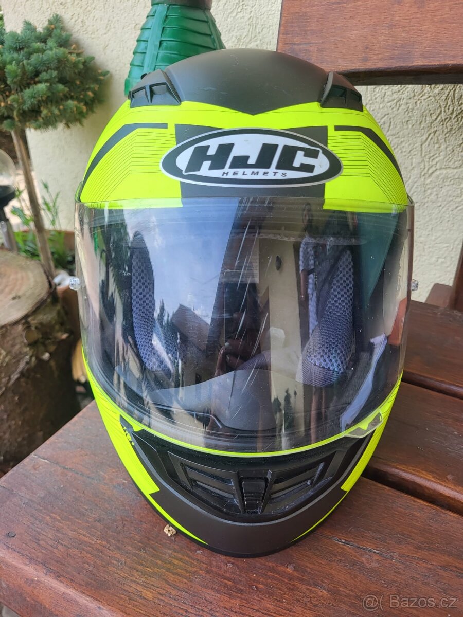 přilba HJC CS-15 Martial.