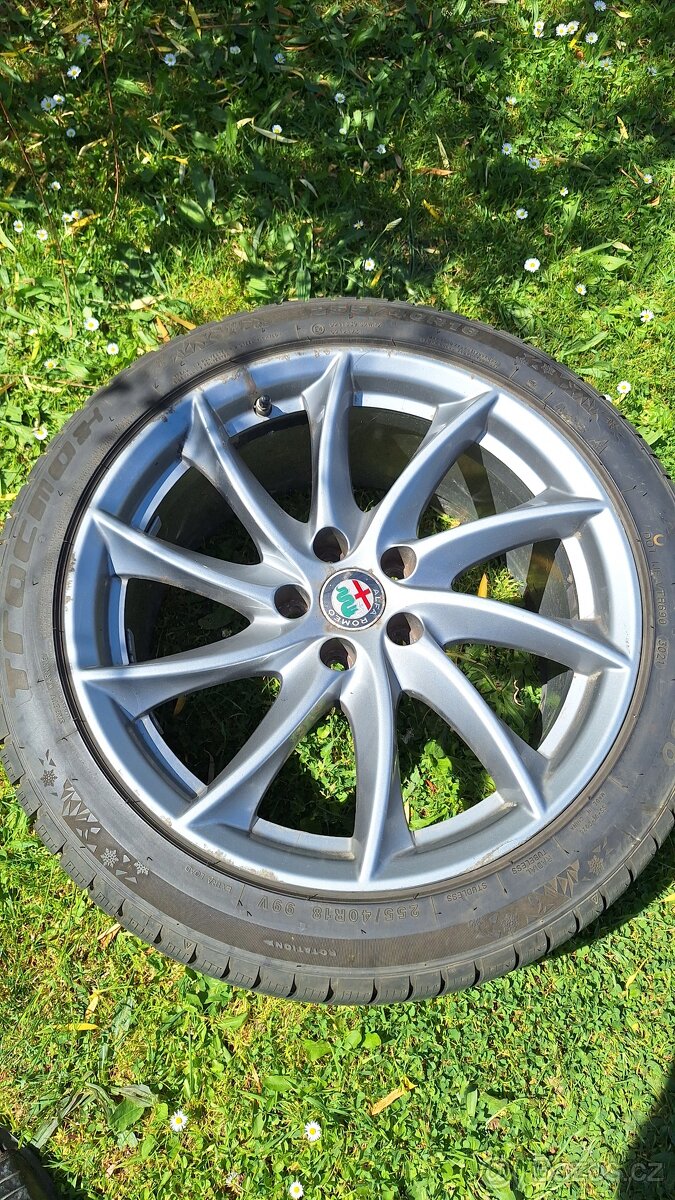 Prodám zimní alu alfa Giulia