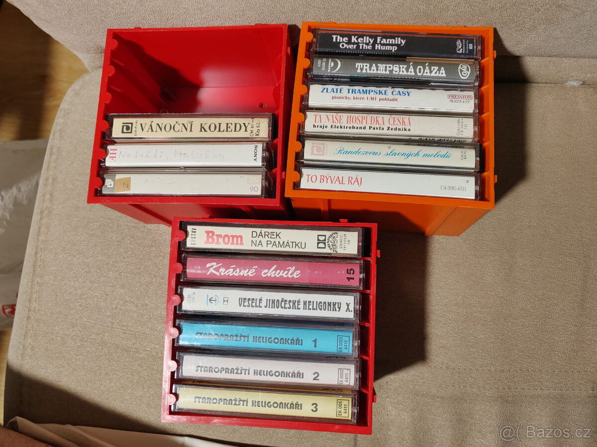 Držáky na kazety - retro