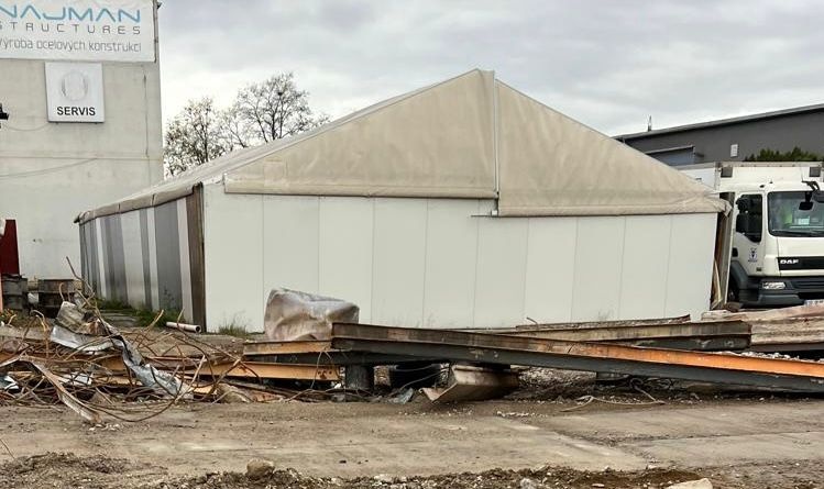 Starší hliníková hala 20 x 10 m