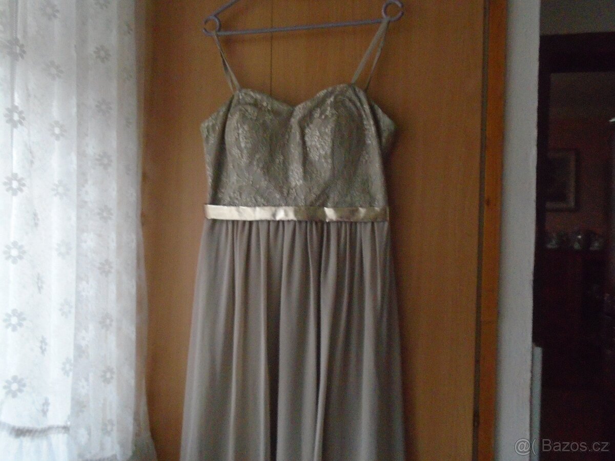 Prodám společ.šaty vel.38 ,40,42.