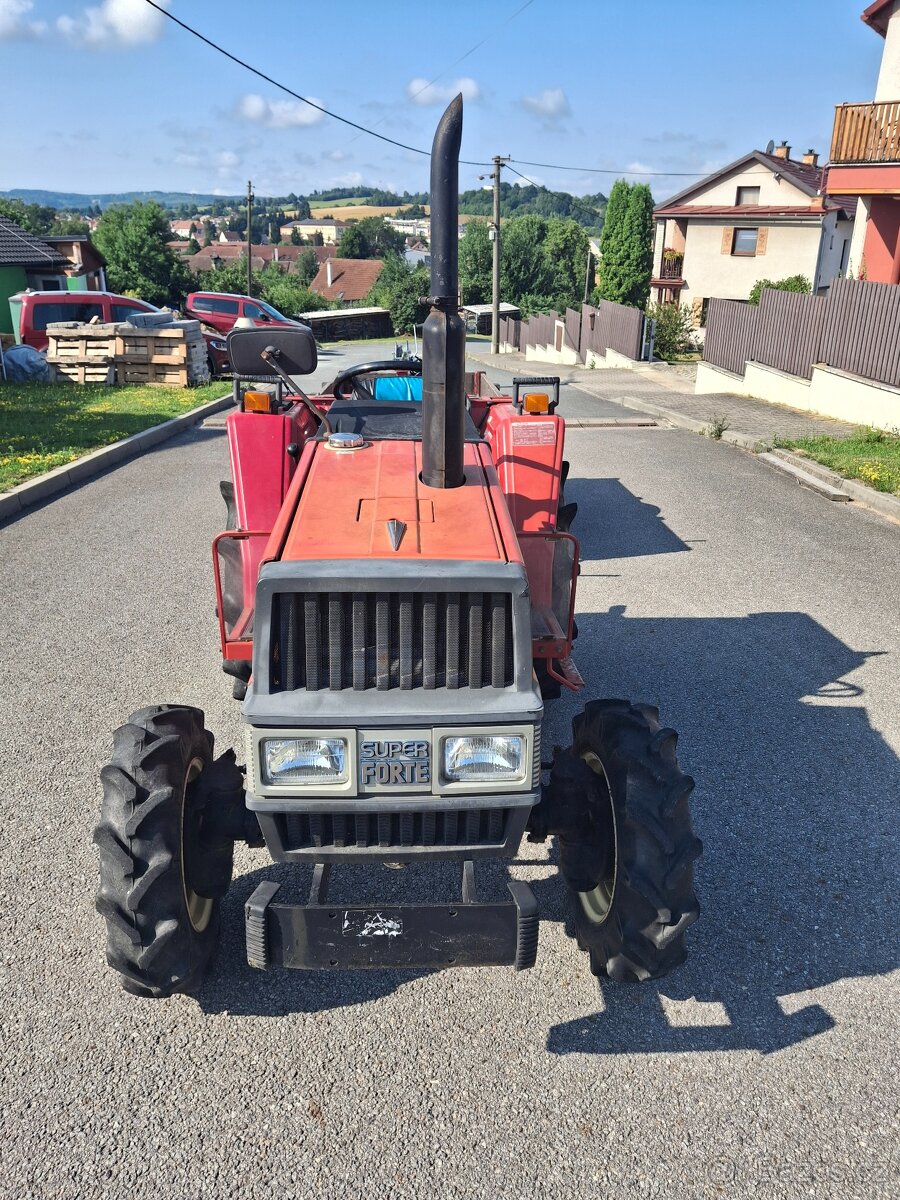Malotraktor YANMAR F20D