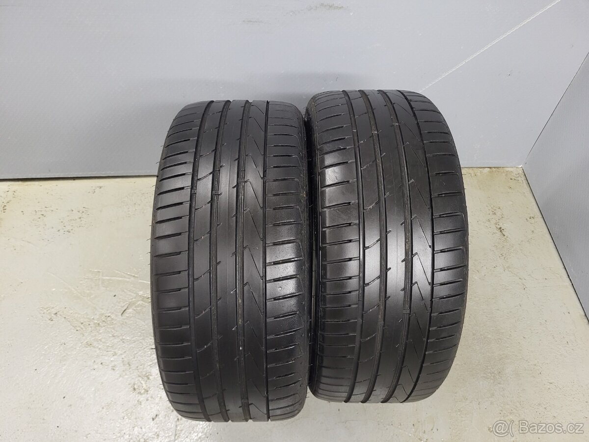 2x 225/40R18  Hankook letní pneu