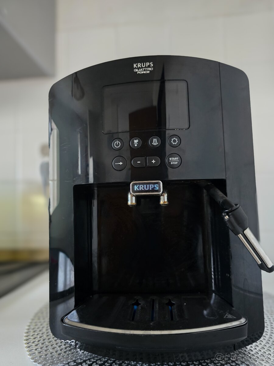 Automatický kávovar Krups Essential