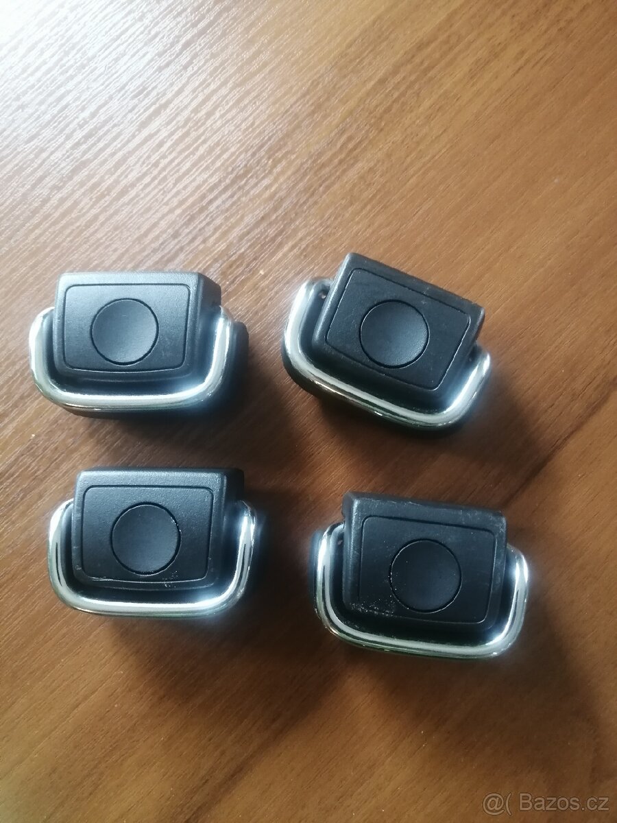 Škoda uchytne oka do kufru s2