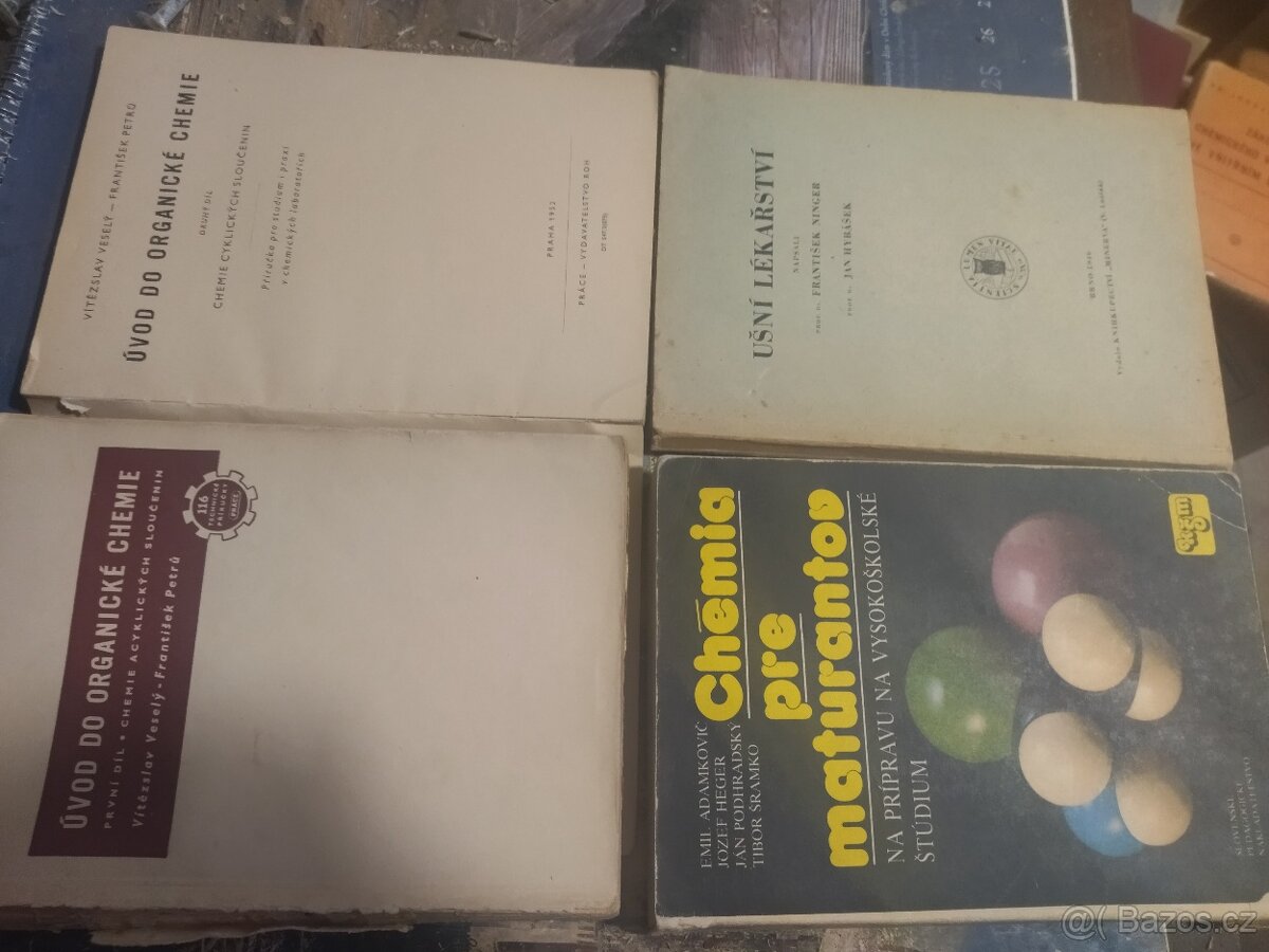 Daruji lékařské knihy