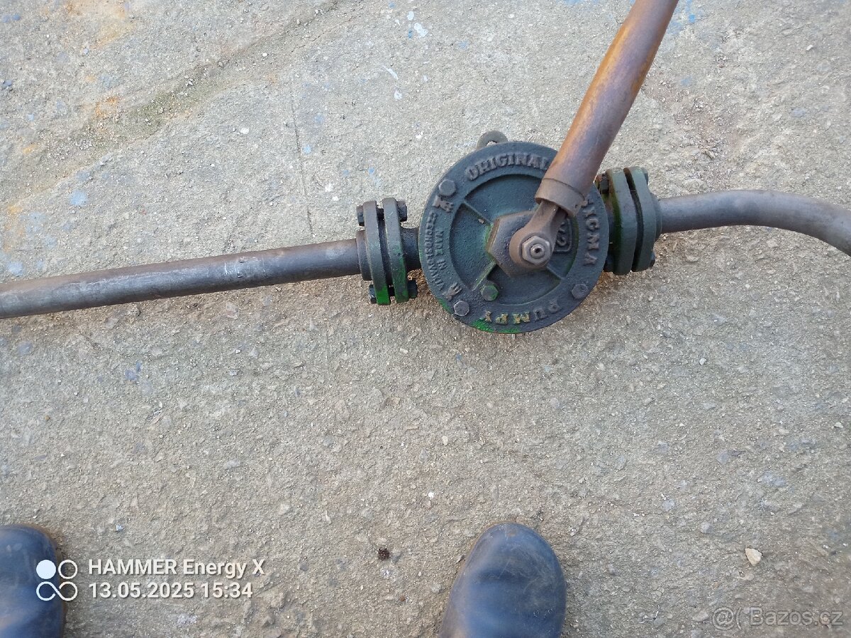 Prodám ruční pumpu