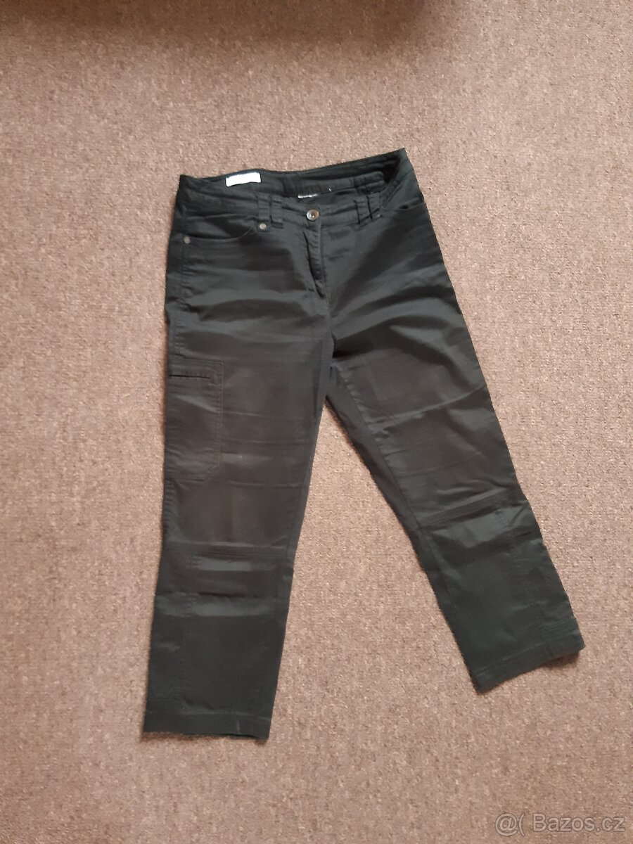 kalhoty capri