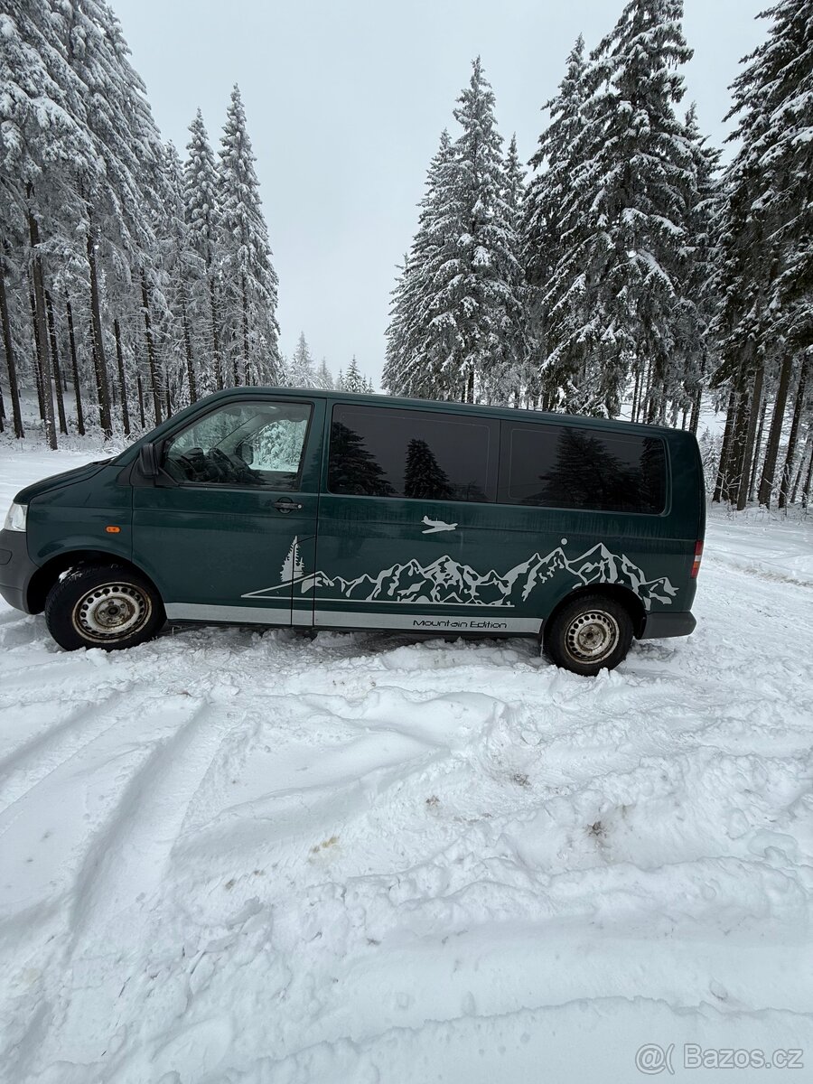 Vw transporter long 1.9 tdi 9 míst