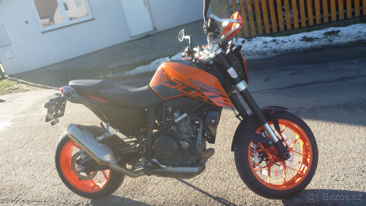 KTM 690 Duke