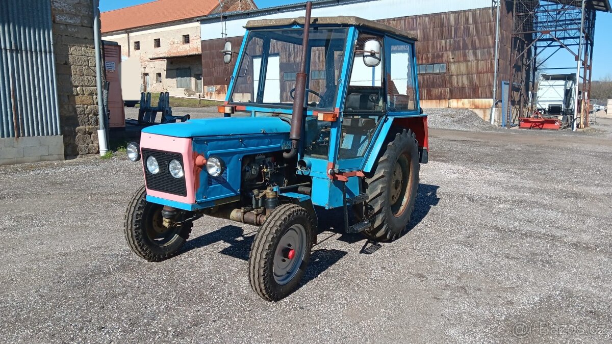 Prodám traktor ZETOR URSUS 4002 NOVÁ CENA
