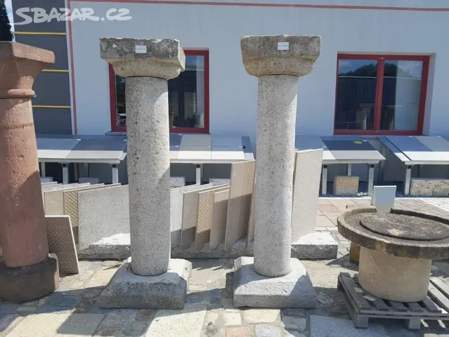 Staré kamenné sloupy, žulové sloupy, pilíře, 40 ks