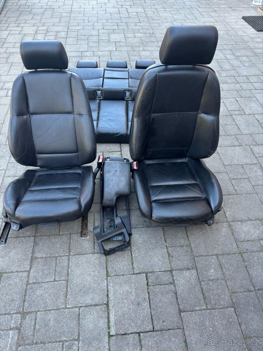 Bmw e36 sedačky touring