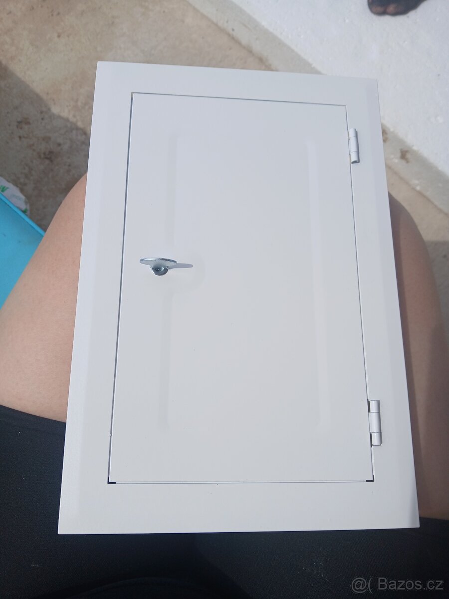 Komínová revizní dvířka 150x250 dvojitá bílá