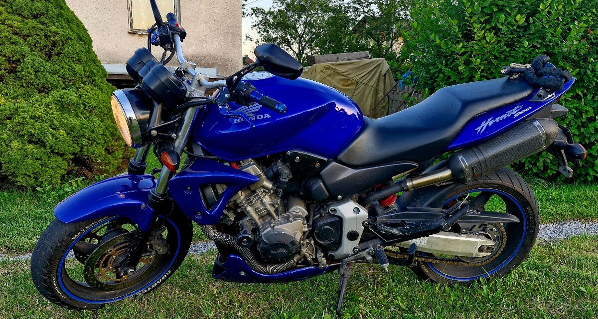 Honda Hornet 900F