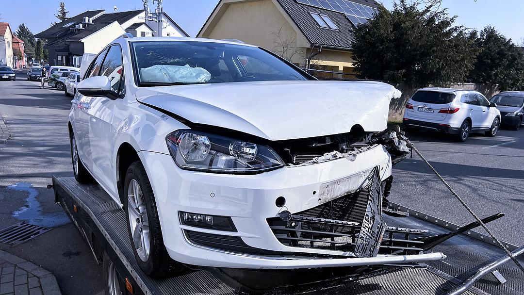 Vůz na náhradní díly VW Golf 7 kombi 2016 CXXB RER LC9A