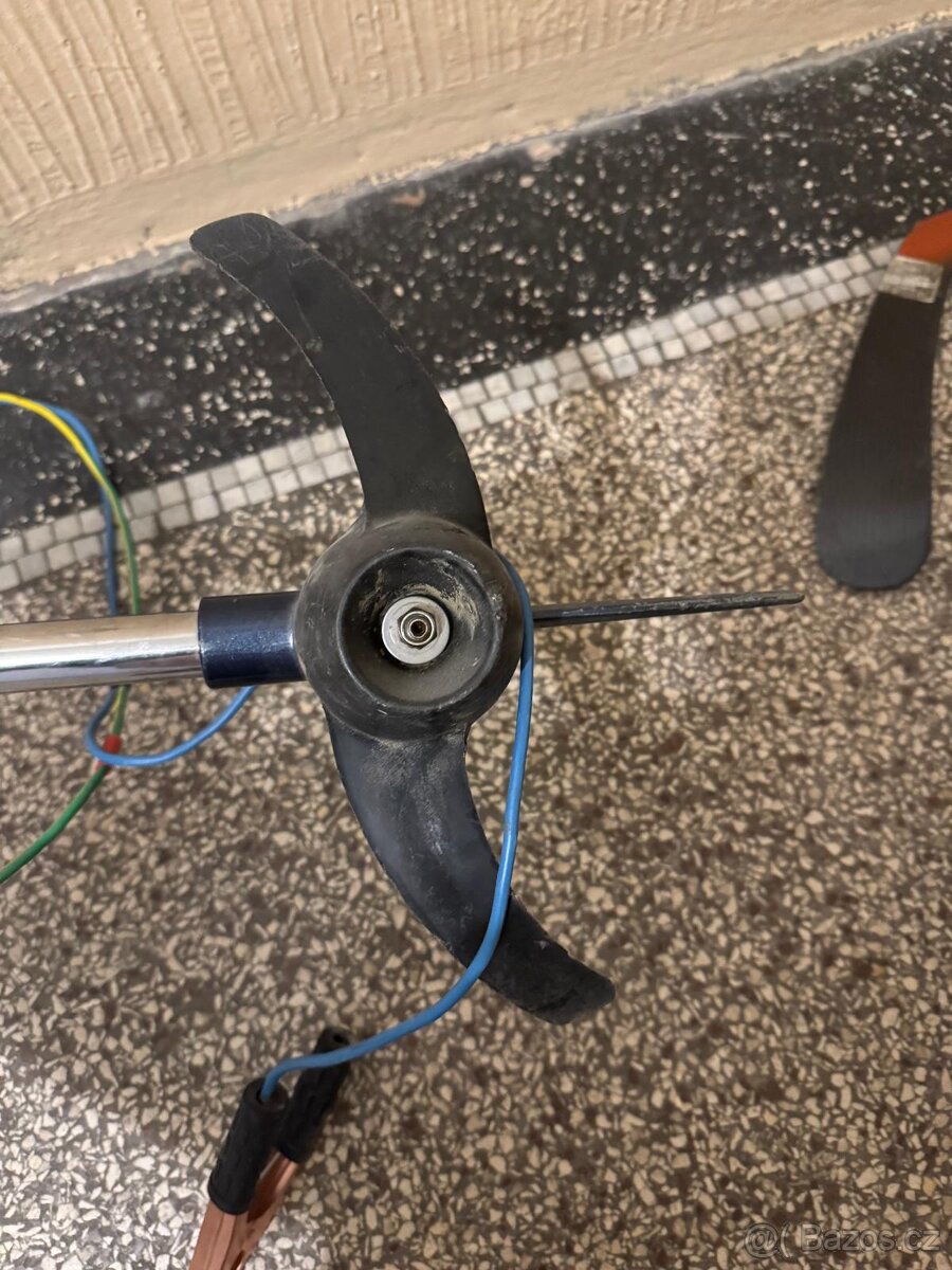 Nabízím lodní elektromotor YAMAHA