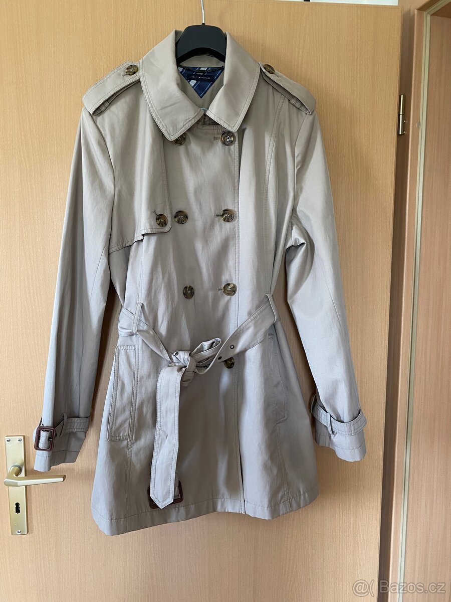 Tommy Hilfiger dámský béžový trenchcoat XL-XXL