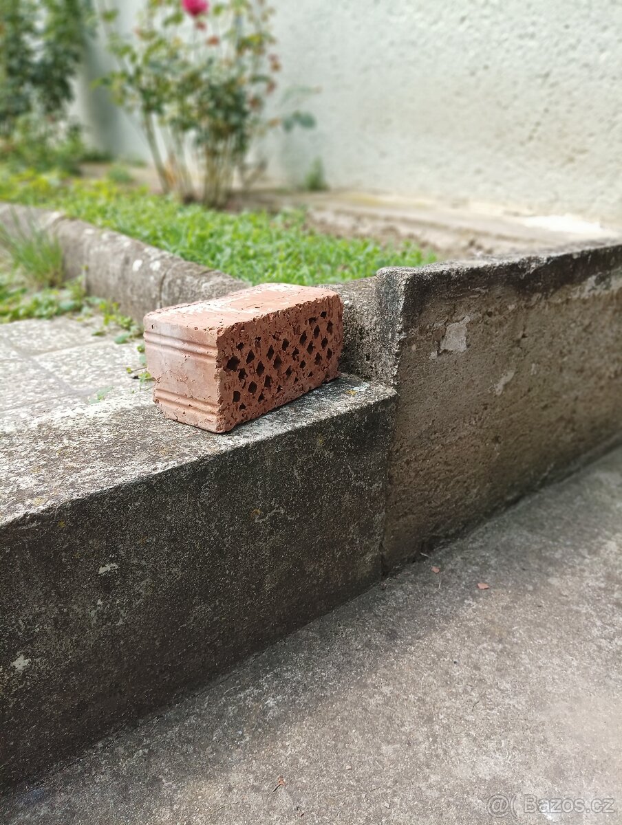 Cihla voštinova