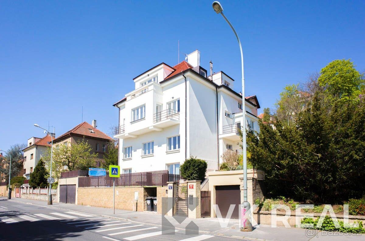 Pronájem bytu 3+kk/3xB s garážovým stáním, 94m2, OV, Branick
