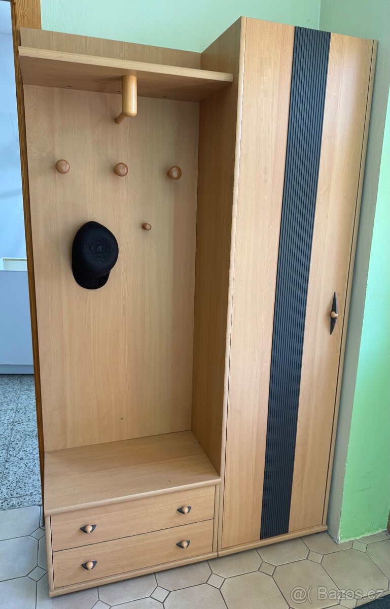 Předsíňová stěna