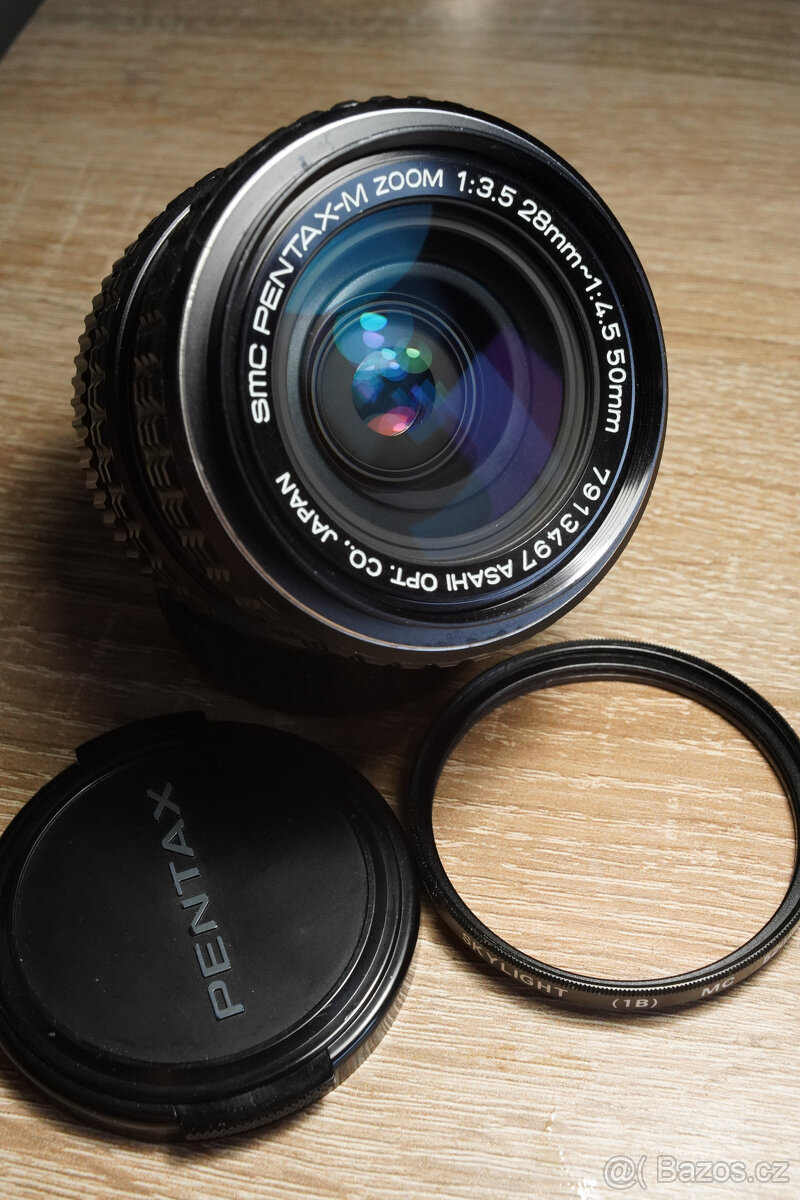 Objektiv SMC Pentax-M Zoom 28–50mm f/3.5–4.5 – kompaktní kov