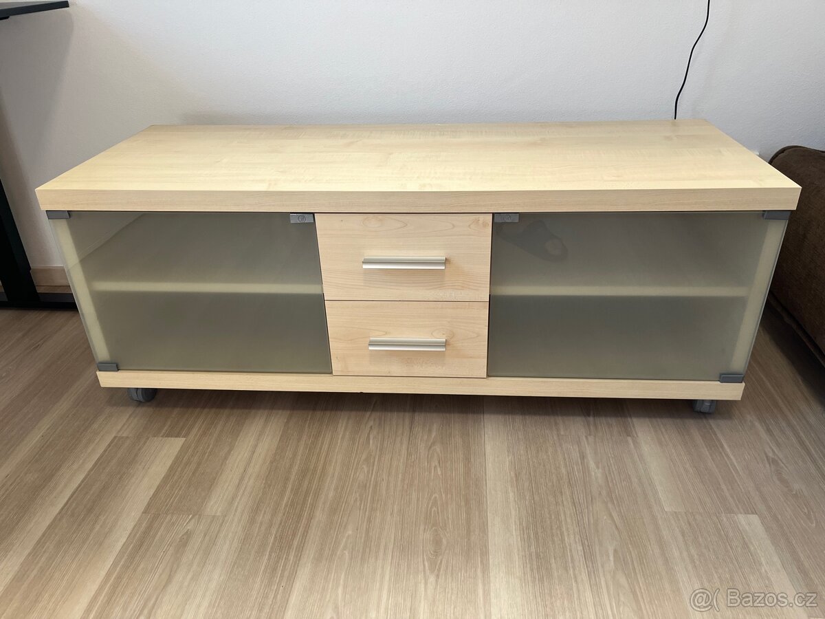 TV stolek