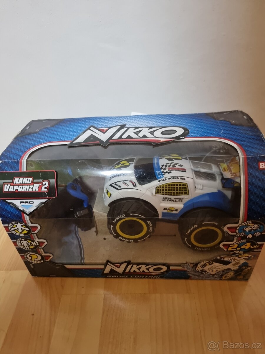 Auto na ovládání Nikko VaporizR 2 - jako nové