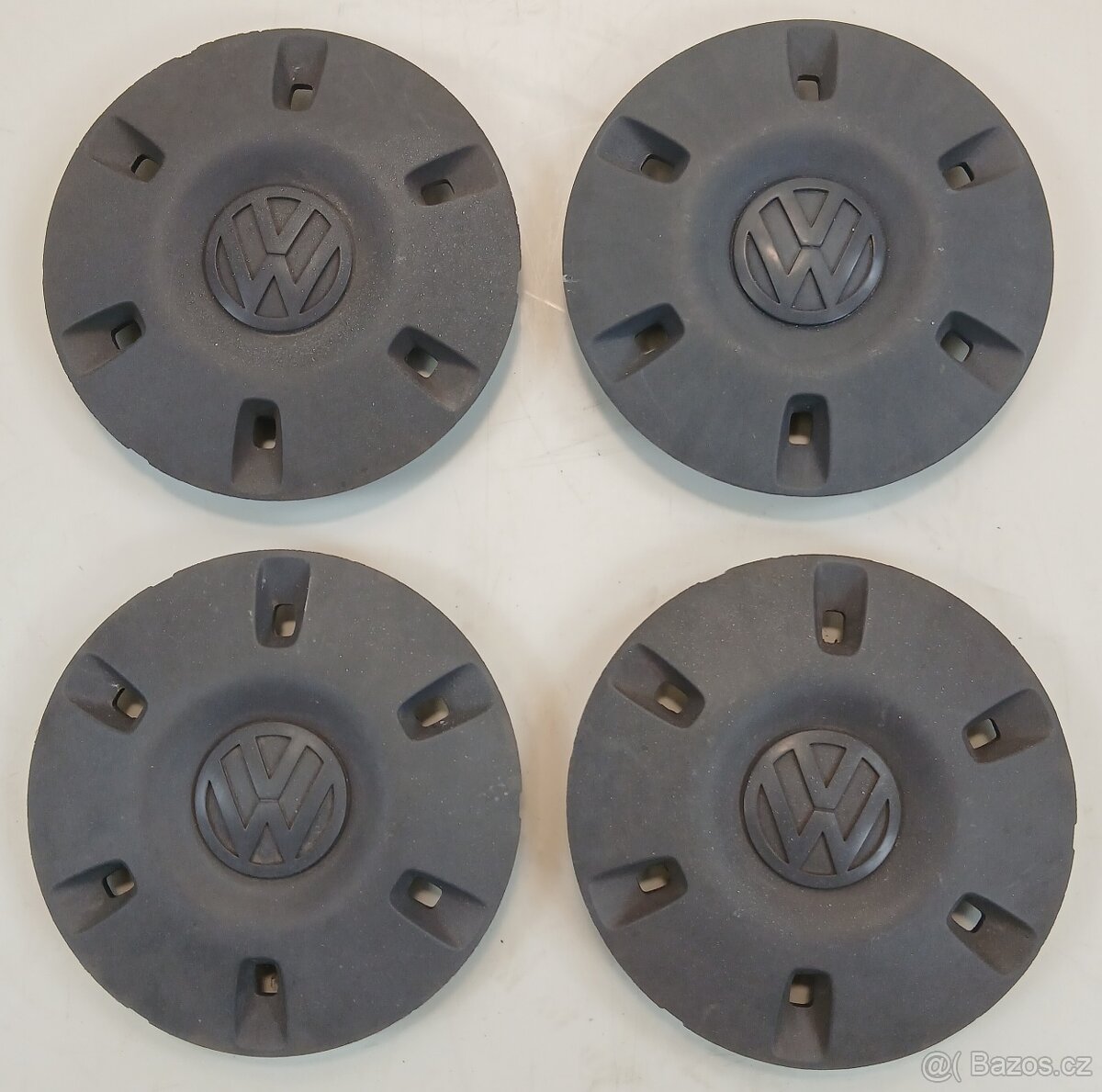 Sada středových krytek na VW Crafter - 4ks