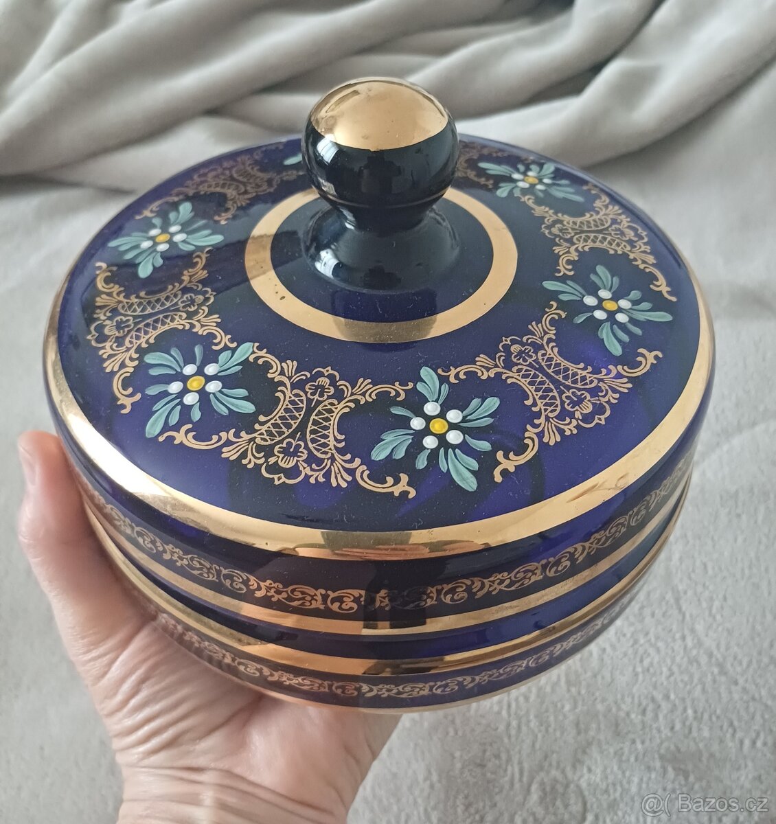 Dóza z tenkého skla