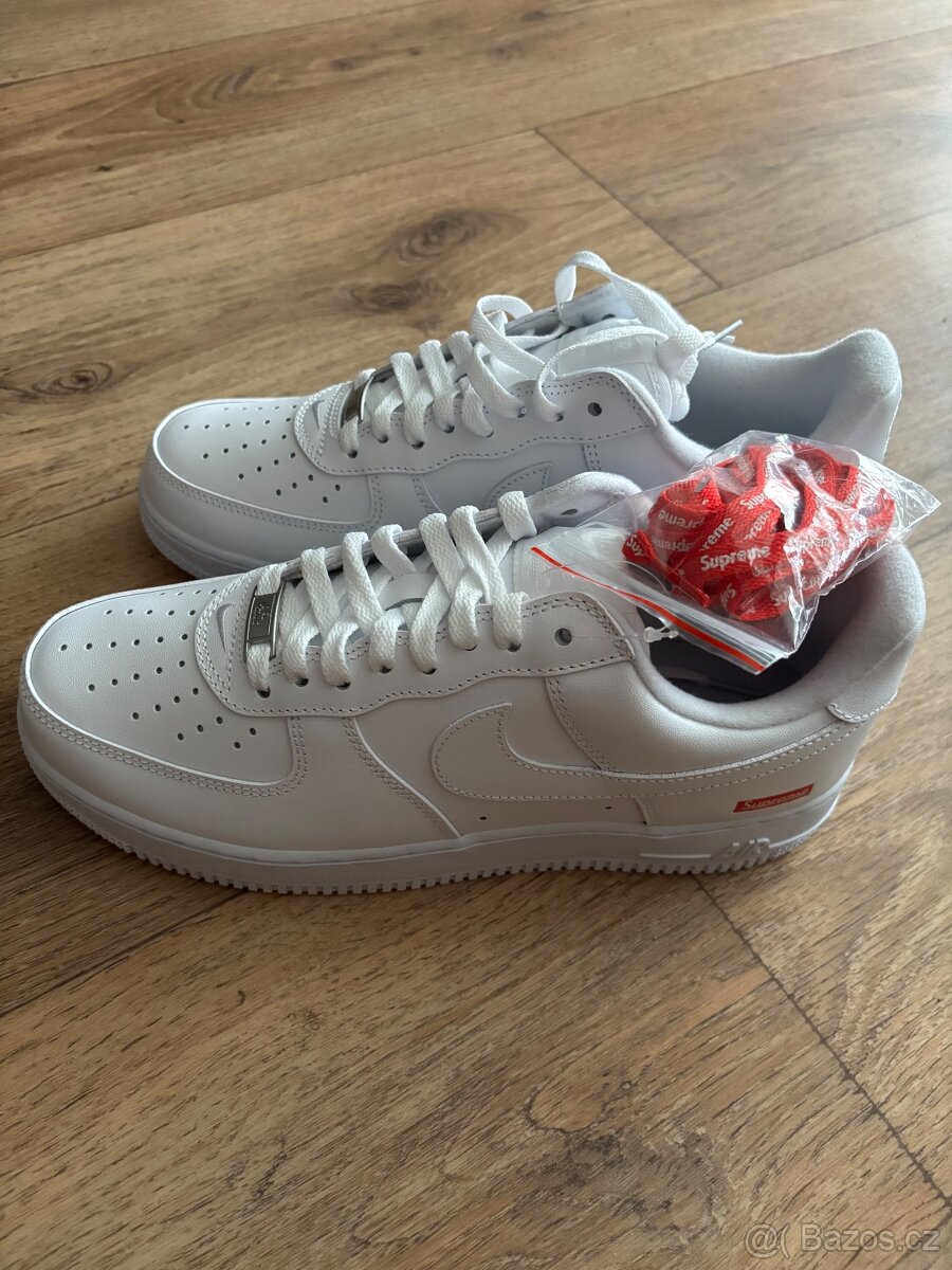 Nike AF1 Supreme 44