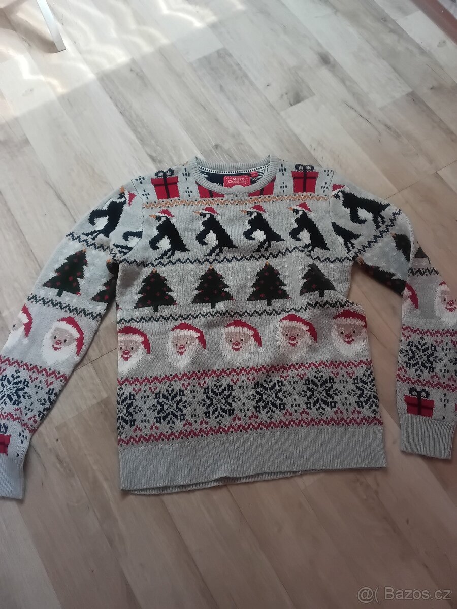 PĚKNÝ VÁNOČNÍ SVETR XL