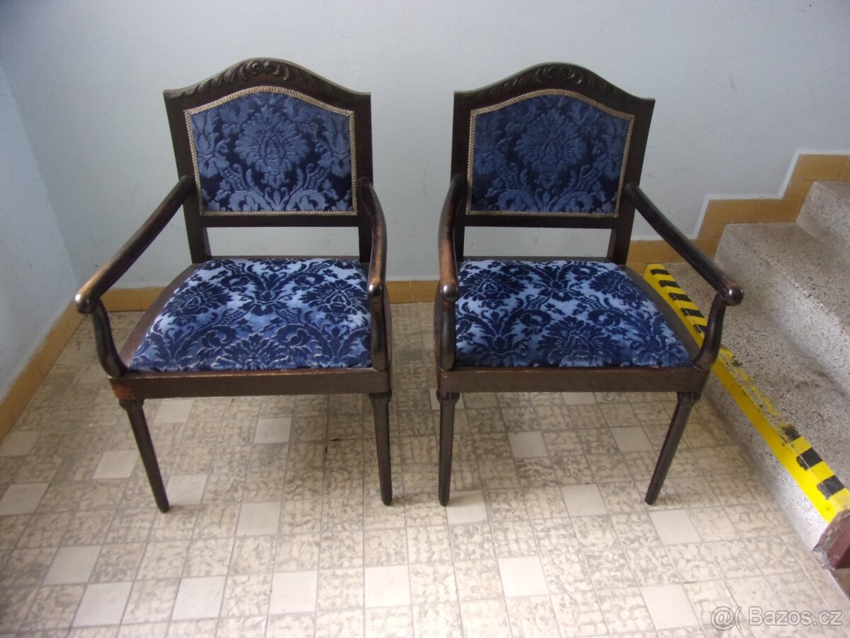 Starožitná křesílka 1. republika 2ks