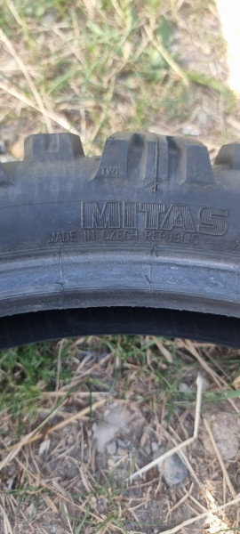 Enduro mitas gumy na motorku