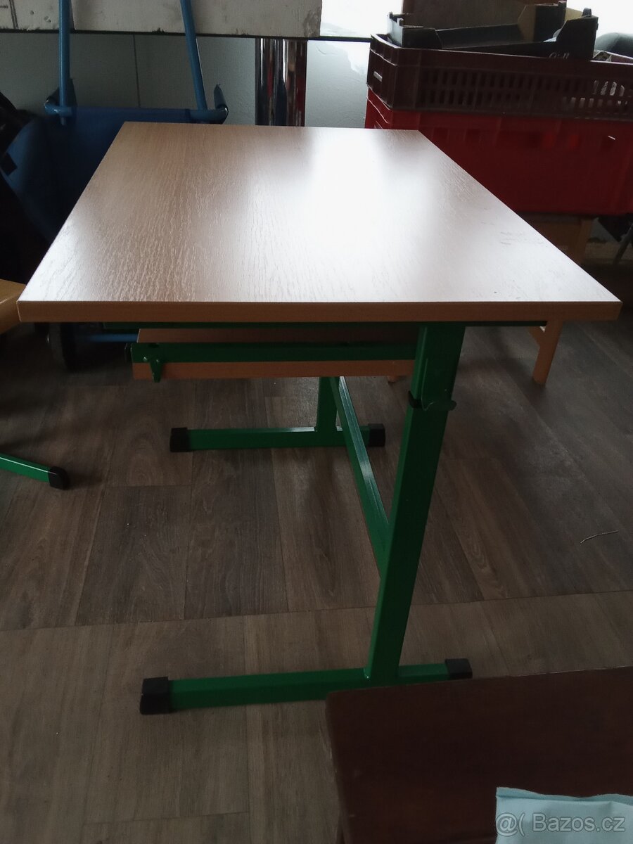 Dětský stůl a židle