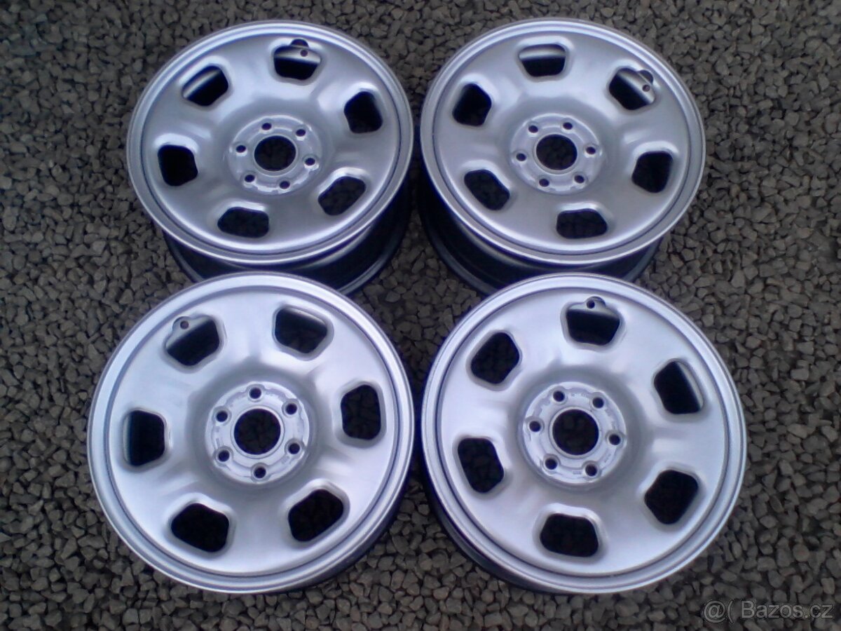 Nové 16 plechové disky Nissan Pathfinder,Navara