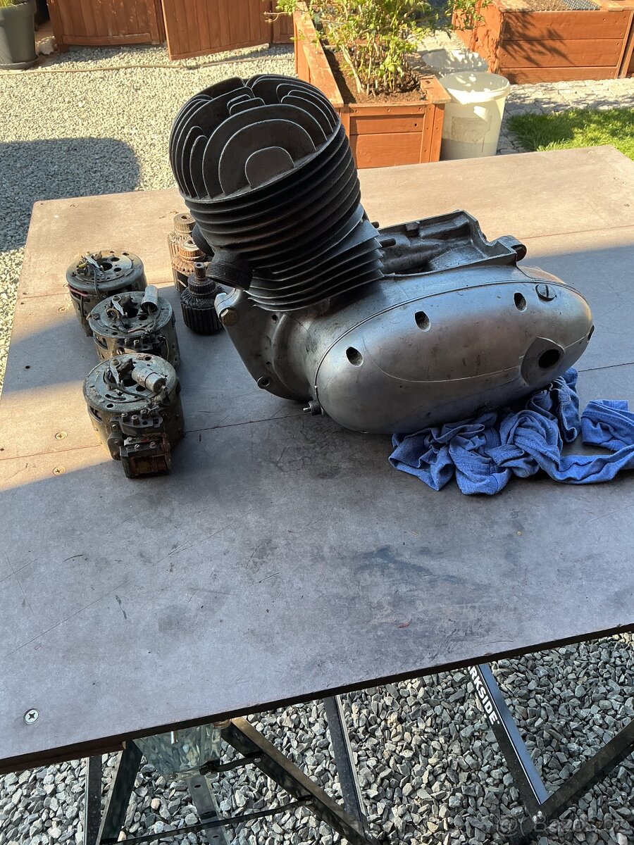 Prodám rozebraný motor Jawa ČZ 175/356