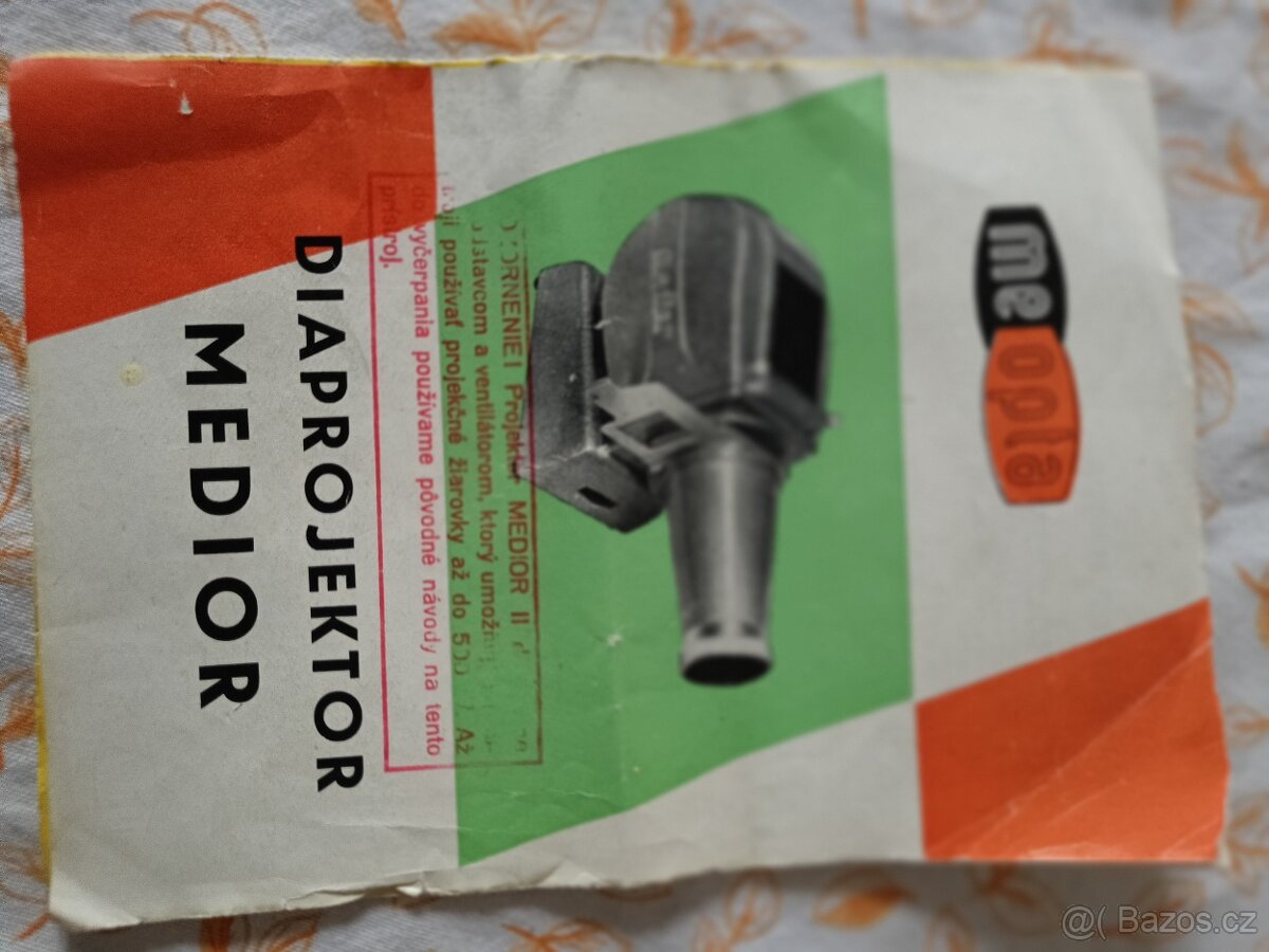 Promítačka diapozitivů