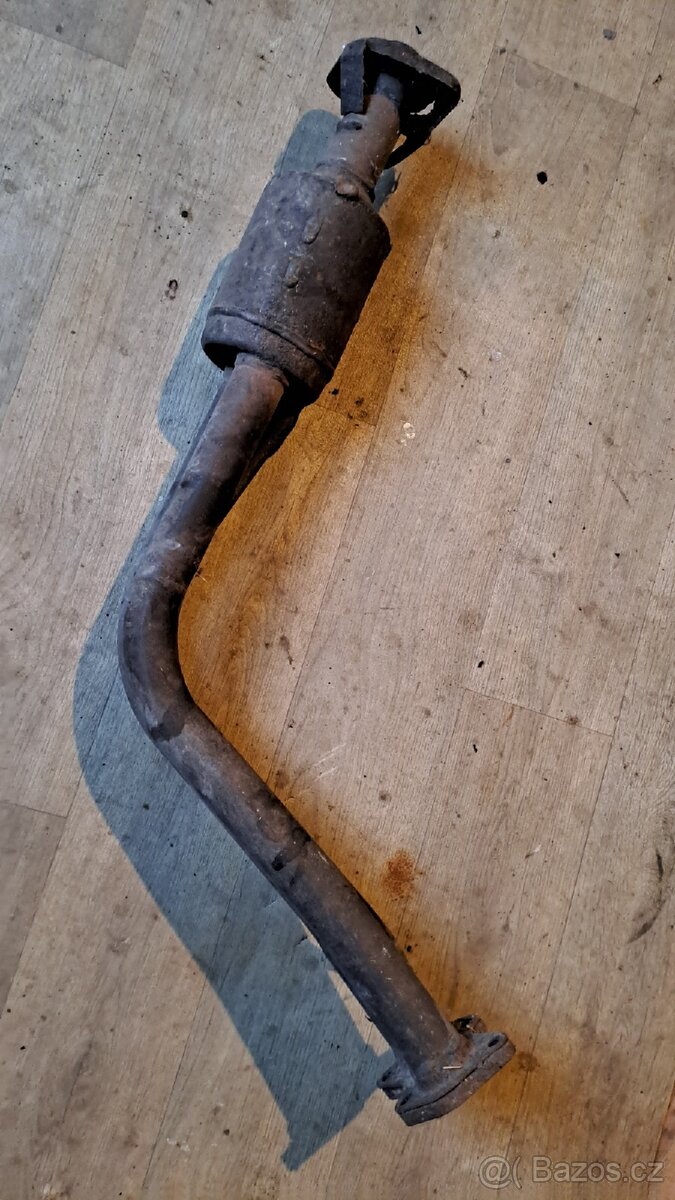 Škoda favorit výfuk s katalyzátorem