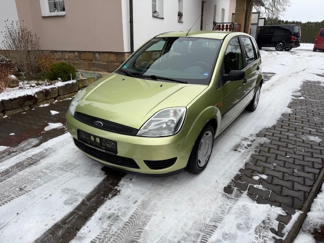 Ford Fiesta, 1,3i Top stav naj: 54000km 