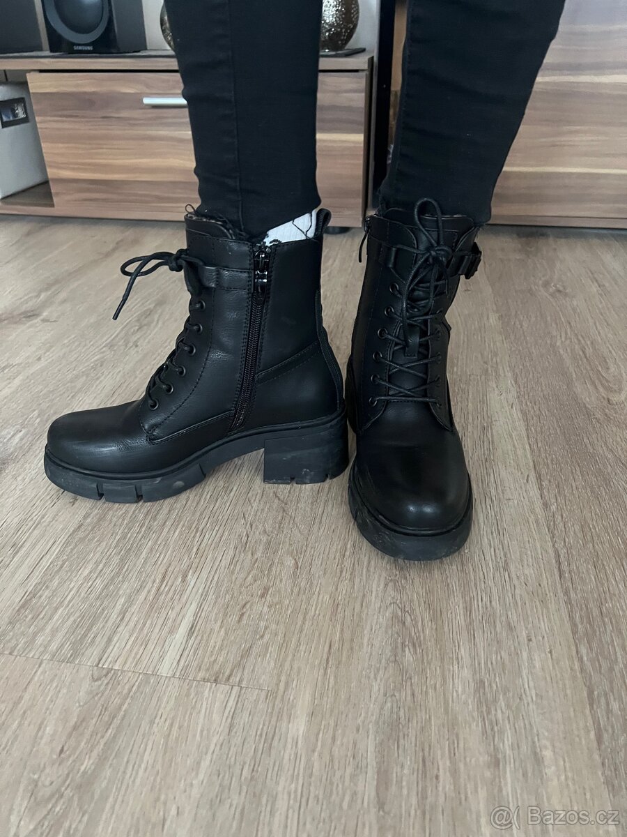 Dámské kotníčkové polokozačky